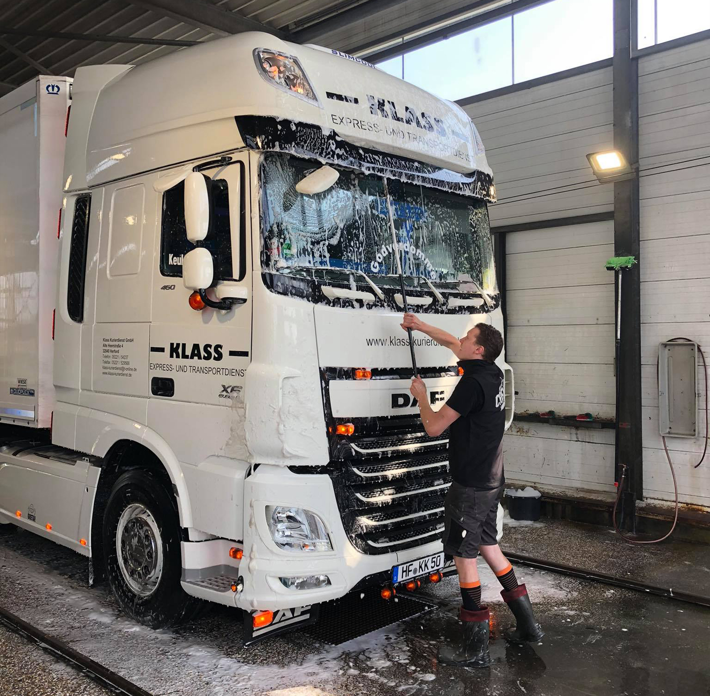 Truckwash Asten witte DAF